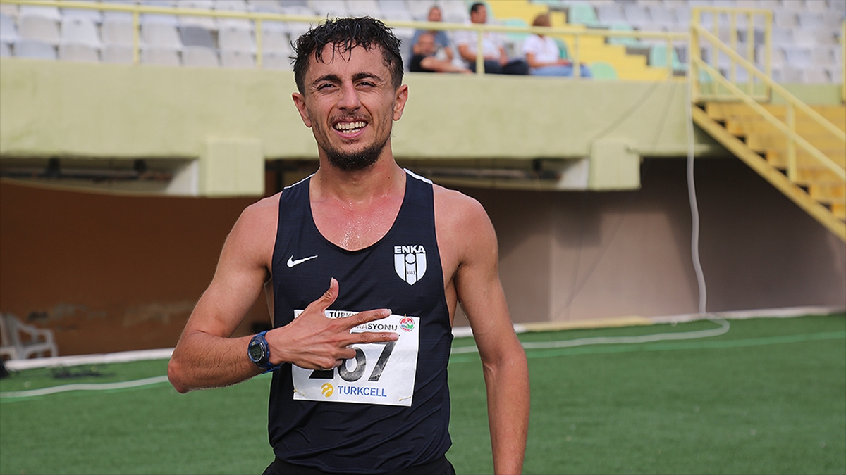 milli-atlet-salih-korkmaz-5-bin-metre-yuruyuste-turkiye-rekorunu-gelistirdi-UVXwLITH.jpg