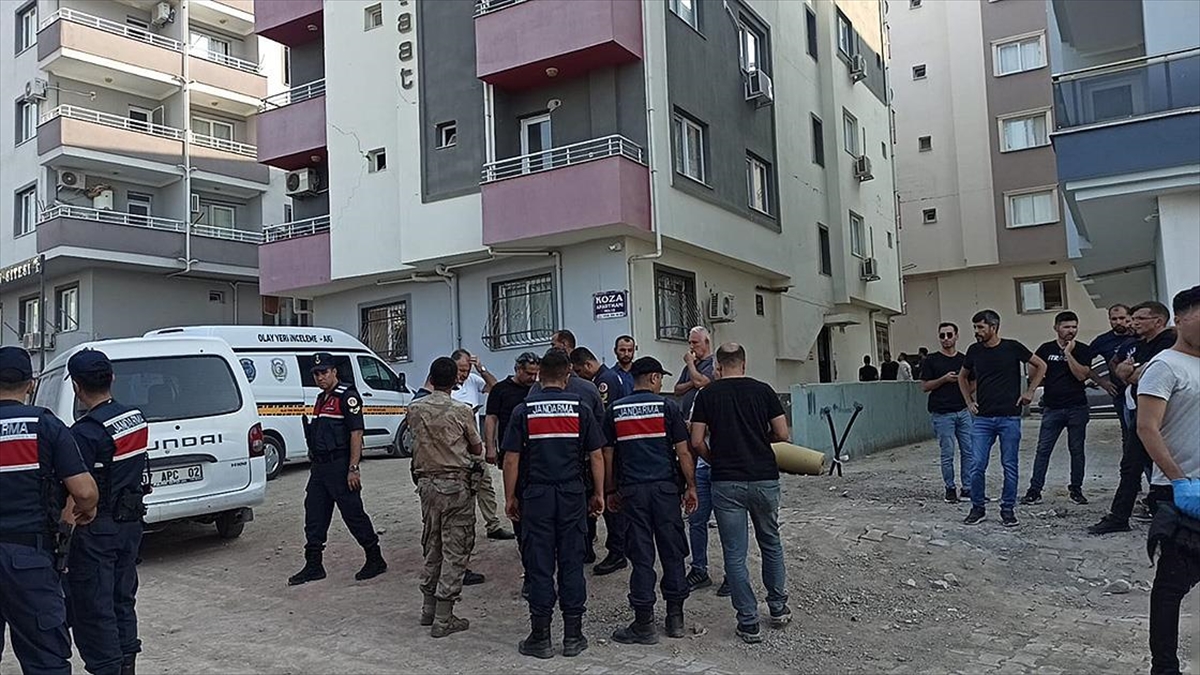 osmaniyede-uyusturucu-baskini-yapilan-evdeki-zanlinin-ates-ettigi-jandarma-sehit-oldu-s3WNh5el.jpg
