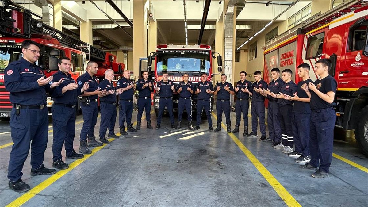 uc-asirlik-istanbul-itfaiyesinin-kahramanlari-24-saat-tetikte-bekliyor-HaxqVYnZ.jpg