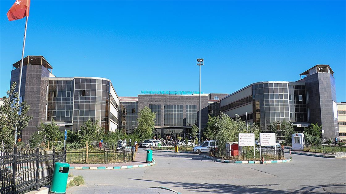 vandaki-kalp-merkezinden-3-yilda-yaklasik-378-bin-hasta-yararlandi-FptZXjK1.jpg