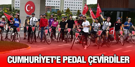 BAÜN’DE 100.YILA ÖZEL BAYRAK SÜRÜŞÜ