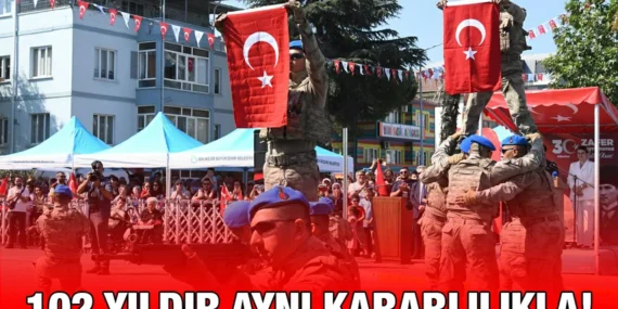 30 AĞUSTOS COŞKUYLA KUTLANDI